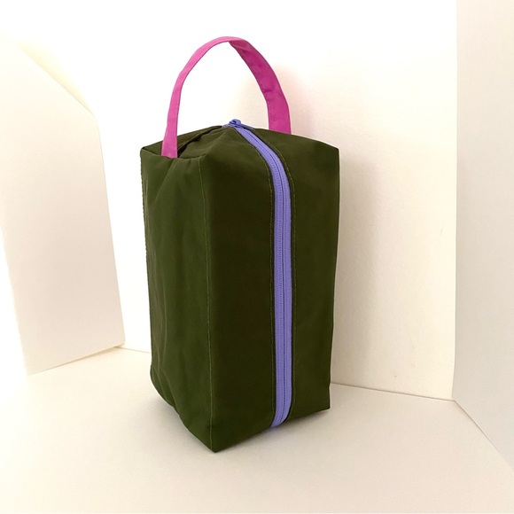 BAGGU • Dopp Kit in Bay Laurel Mix - Picture 2 of 5